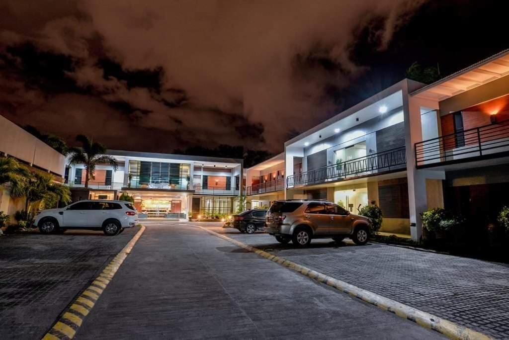 The Horizon Suites And Arcade General Santos City Экстерьер фото